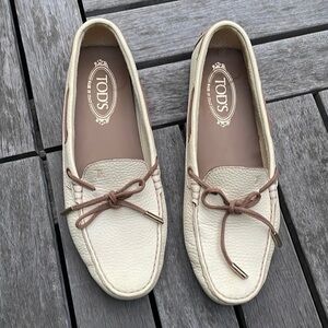 Basically New Off-white Tod’s Womens Loafers (39.5)